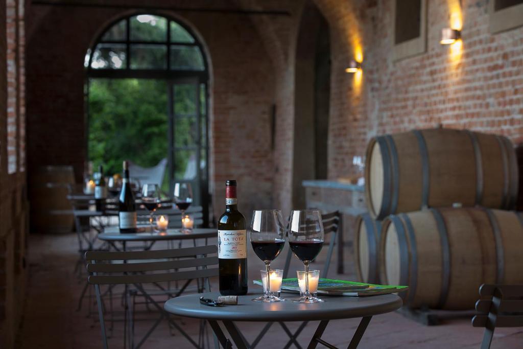 Marchesi Alfieri - Cantine E Ospitalita San Martino Alfieri Exterior photo